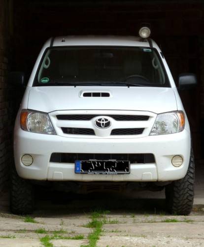 Hilux - Front.jpg