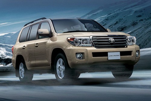 2012-Toyota-Land-Cruiser-200-V8-fotoshowImage-d40348a3-560835.jpg