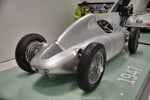 Porsche-museum 10.jpg