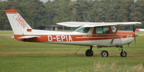 Cessna_152.jpg