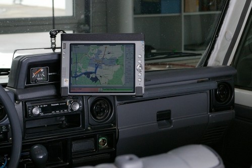 Tablethalter alt (2007) zum Fahrer gedreht.