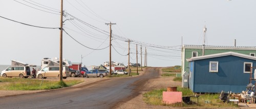 Nach 890 km Schotter: Tuktoyaktuk, ein Inuit Dorf mit rund 800 Einwohnern