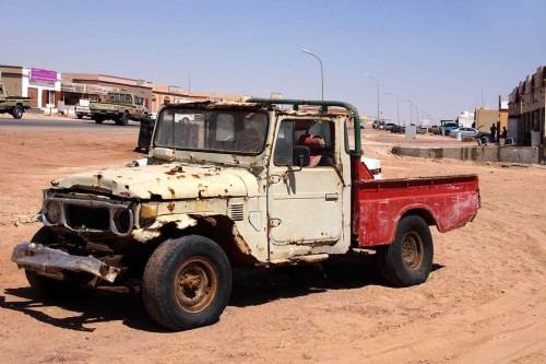 FJ45 Pickup Wrack Oman 2017-02.jpg