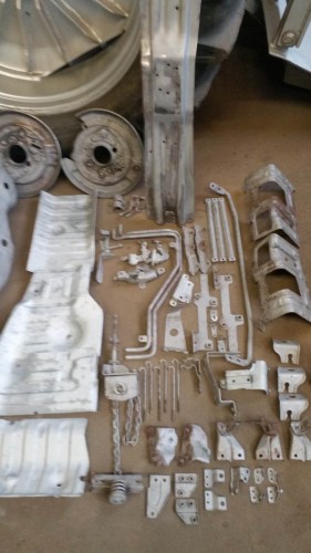 Strahlteile vor Zink Nickel.jpg