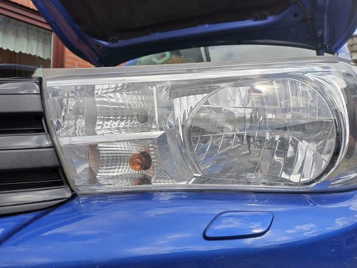 Scheinwerfer mit den Standartleuchtmittel