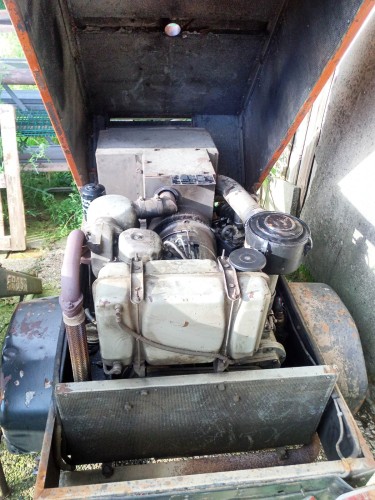 Kompressor.jpg (296.3 KiB) 3821 mal betrachtet Guter alter Flottmann mit einen Deutz Motor