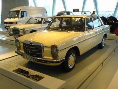 080113_mercedes-benz-museum_3898.jpg