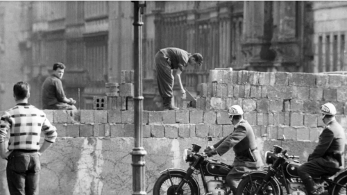 Screenshot 2025-02-12 at 19-34-36 Die 60er Jahre Berlin - Schicksalsjahre einer Stadt rbb.png