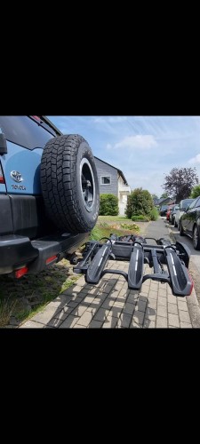 Mit aufgesetztem Fahrradträger