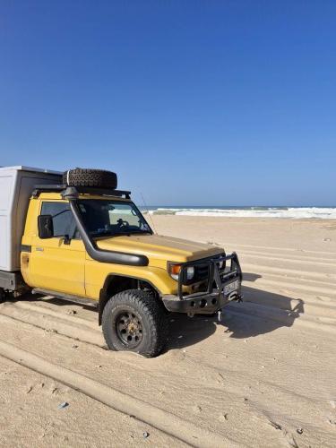 Am Strand in den Senegal