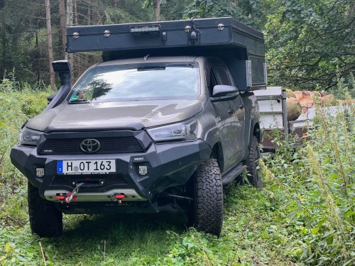 3 Hilux.jpeg