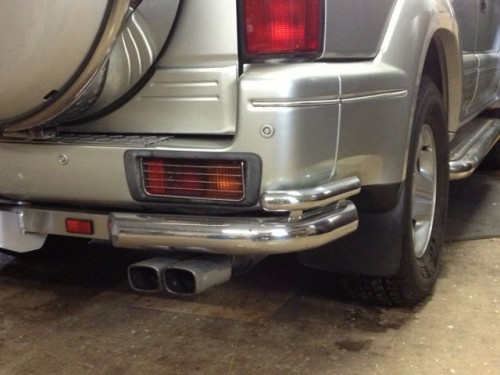 Der Doppelrohrsportauspuff - wusste gar nicht, dass es so was gab.