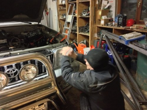 Es werde Licht - Handy Display Politur und Muskelkraft