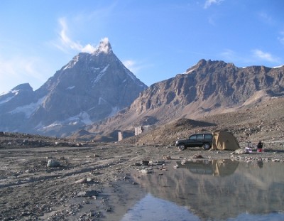 Camp Cime Bianchi mit Matterhorn.