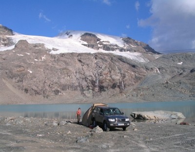 Unser Camp am Laghi Cime Bianchi 2800m mit Blick zur Testa Grigia 3480m.