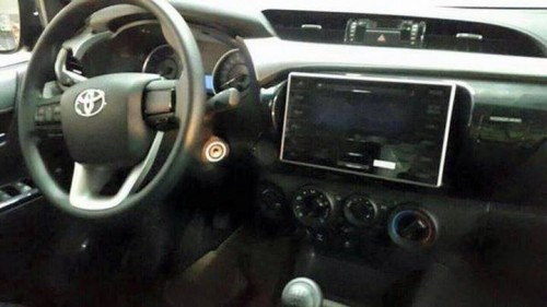 Hilux Revo 3.jpg