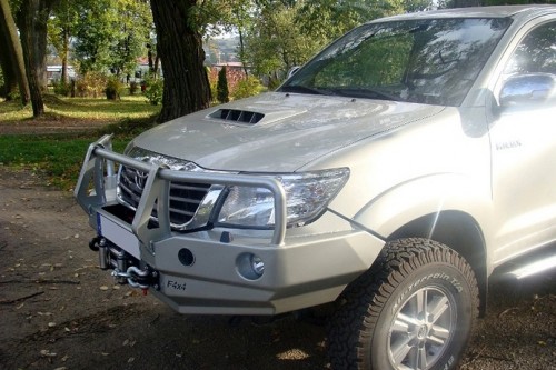 Bumper Hilux3 F4x4.jpg (141.02 KiB) 5858 mal betrachtet F4x4 ab 900,-€