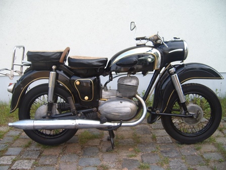 175 Motorrad-mz-es.JPG