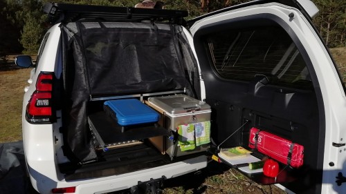 IMG-20200314-WA0013.jpg (357.05 KiB) 1530 mal betrachtet magnetisches Moskitonetz, das auch während der Fahrt dran bleiben kann