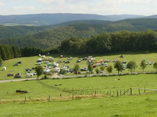 übersichtliches BTT Camp am Fort Fun